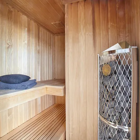 Big With Panoramic Views, Terrace, Pool, Close To Oslo Villa Sandvika (Baerum)