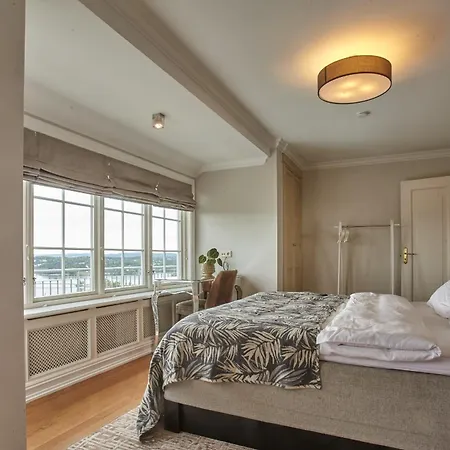 Big With Panoramic Views, Terrace, Pool, Close To Oslo