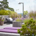 Big With Panoramic Views, Terrace, Pool, Close To Oslo 샌드비카